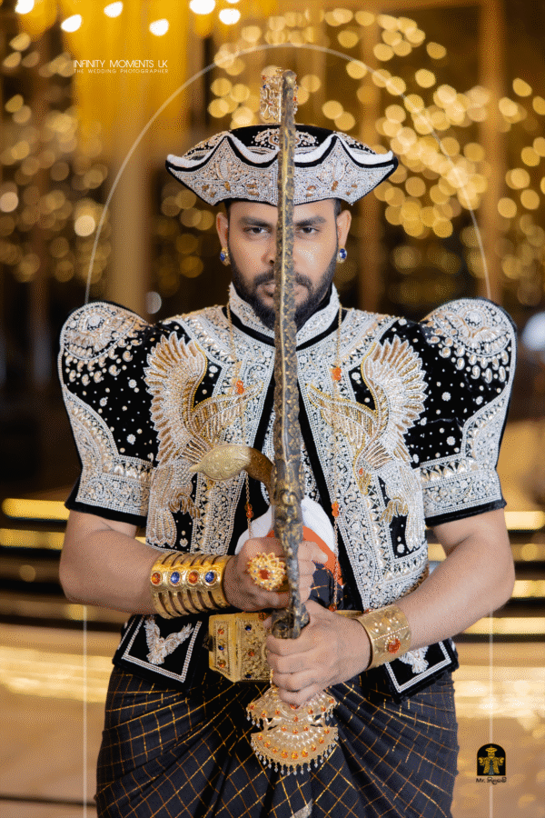 Black Hawk Groom Jacket white & Gold work mix: BW - 1025